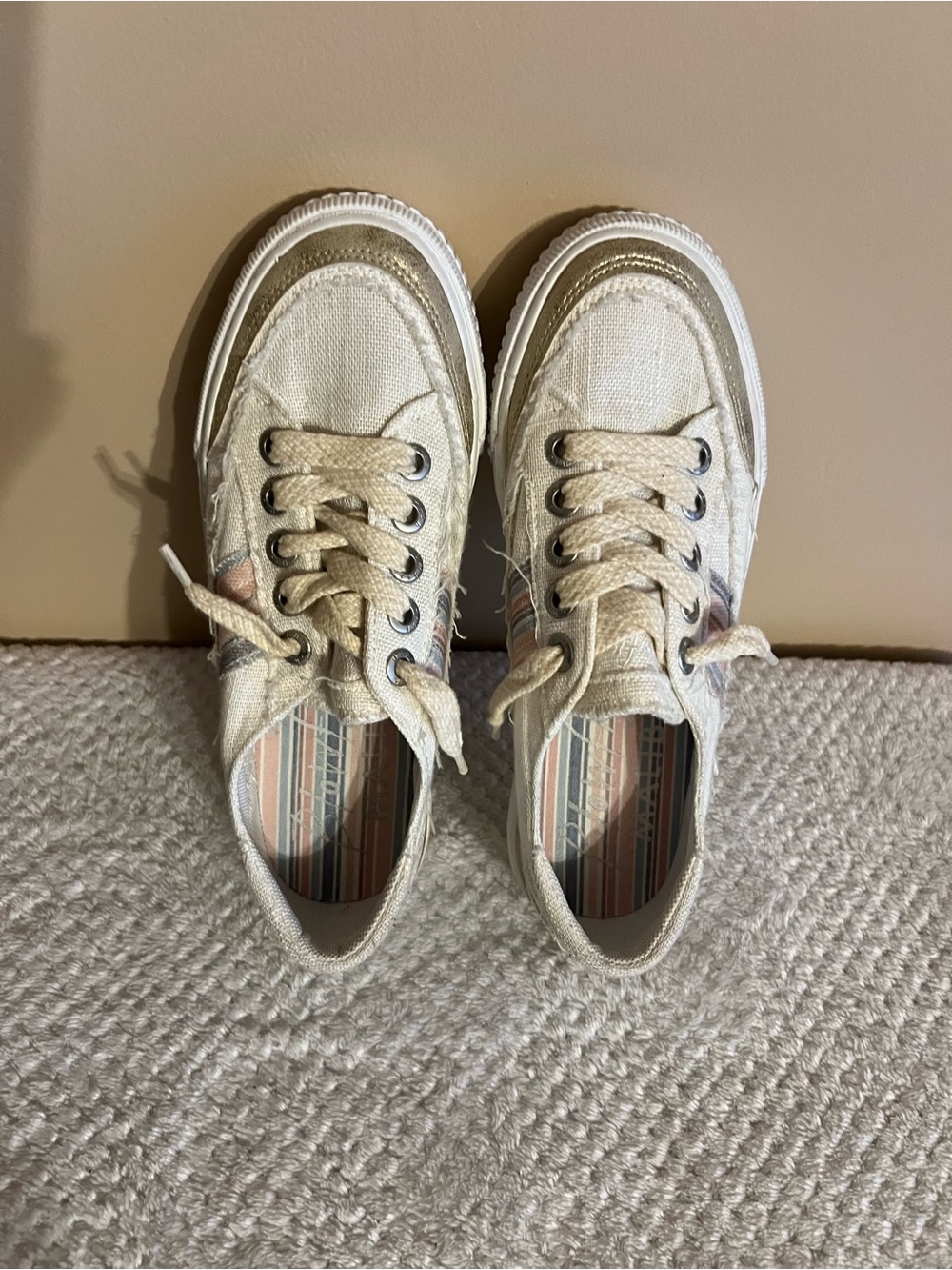 Blowfish Womenโs Canvas Lace-Up Sneakers in Cream with Pastel Stripe Accent